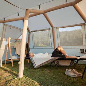 تصویر چادر بادی نیچرهایک مدل CNK2300ZP019 ظرفیت ۵ نفر 