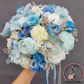 تصویر دسته گل آبی مصنوعی 
