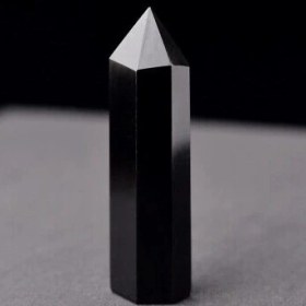 تصویر منشور سنگ آبسیدین 