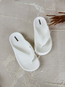 تصویر دمپایی انگشتی زنانه پاپا مدل بافتی 