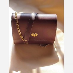 تصویر کیف زنانه طرح گل و پروانه 