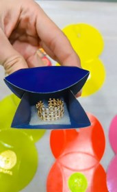 تصویر کاغذ کادویی کشی 