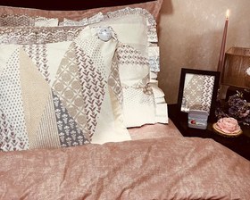 تصویر طرح لاله - روبالش Tulip