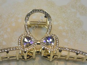 تصویر کلیپس فلزی-طلایی نگین درشت-دو نگینه و نگین کاری شده برند زایا(zaya) کد 700550 