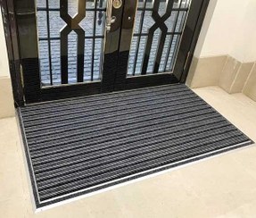 تصویر پادری آلومینیومی دو سانتی با رویه موکت و لاستیک کد ۳۵۰ 