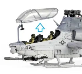 تصویر ماکت هلیکوپتر بل نیروی دریایی امریکا | Forces Of Valor 1:72 Bell AH-1Z ‘Viper’ USMC 