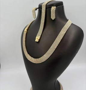 تصویر فروشگاه هورا گالری