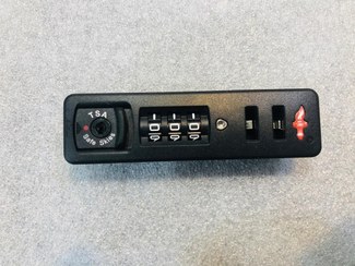 تصویر قفل TSA داخل کار چمدان 