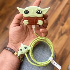 تصویر پک محافظ سیلیکونی کله شارژر 20 وات اپل طرح Baby Yoda 