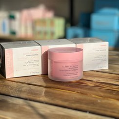 تصویر کرم روشن کننده و ضد لک نیاسینامید استلین حجم ۲۰۰ میلی لیتر کاسه ای 