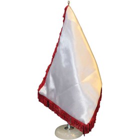 تصویر پرچم رومیزی ساتن ریشه رنگی سابلیمیشن همراه با پایه سنگی 