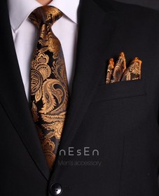 تصویر ست کراوات و دستمال جیب مردانه طرح بته جقه مشکی طلایی T7 