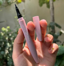 تصویر خط چشم یانگ‌می 