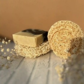 تصویر زیر صابونی لوفا 