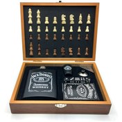 تصویر ست قمقمه جیبی استیل و پاسور جک دنیلز با جعبه چوبی شطرنج کد 528 