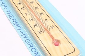 تصویر دماسنج چوبی دیواری Wooden Room Thermometer