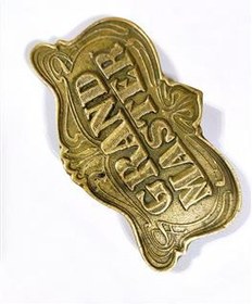 تصویر سگک قدیمی برنجی زیبا و بزرگ 