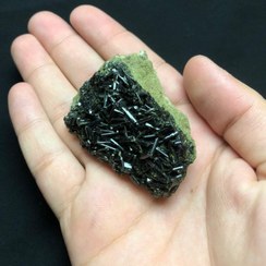 تصویر سنگ اپیدوت معدنی دور کننده انرژی های منفی تضمینی Epidote