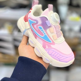 تصویر کفش کتونی قرقره ای بچه گانه مناسب پیاده روی و روزمره وارداتی مدل فشیون Children's roller sneakers suitable for walking and everyday imported fashion model