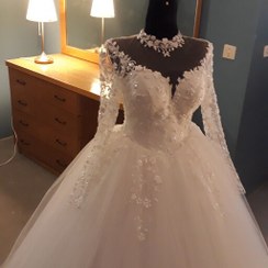 تصویر لباس عروس دانتل گل برجسته شاین 