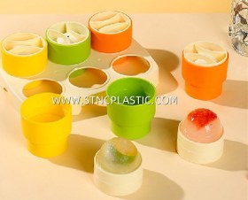 تصویر قالب یخ پلاستیکی 6 تایی 