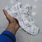 تصویر کتونی بالنسیاگا اسپایدر سفید صورتی 