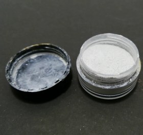 تصویر پودر کروم صدفی ناخن 