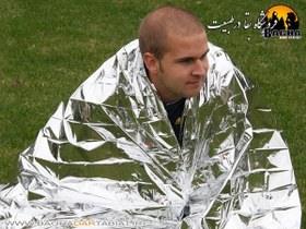 تصویر پتوی نجات دو طرفه ابعاد ۲۱۰×۱۶۰ سانتی متر طلایی نقره ای 