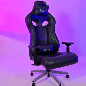 تصویر صندلی گیمینگ طرح ریزر مشکی و سفید 
