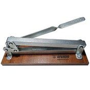 تصویر گردو شکن یونیور مدل Professional 300 