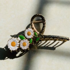 تصویر کلیپس فلزی بابونه 