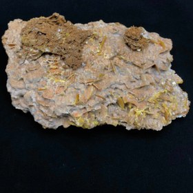 تصویر سنگ ولفنیت نارنجی نمونه کلکسیونی و کمیاب با کیفیت عالی Wulfenite