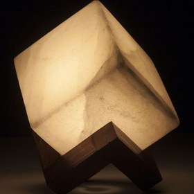 تصویر آباژور سنگ نمک طرح مکعب پایه پازلی کدt19 