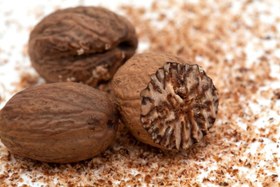 تصویر جوزهندی - پاکت پلاستیکی / 1kg / جوز هندی اسیاب نشده Dry Nutmeg