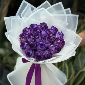 تصویر دسته گل رز بنفش 