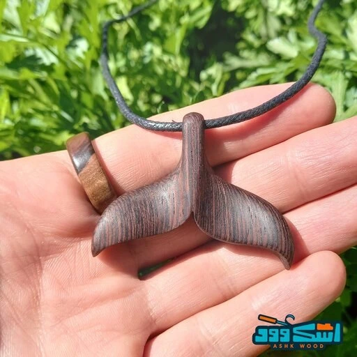 خرید و قیمت گردنبند چوبی دم وال، ساخته شده از چوب ونگه | ترب