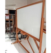 تصویر تخته وایت برد مغناطیسی پرو قاب چوبی سایز ۱۰۰×۸۰ با پایه 