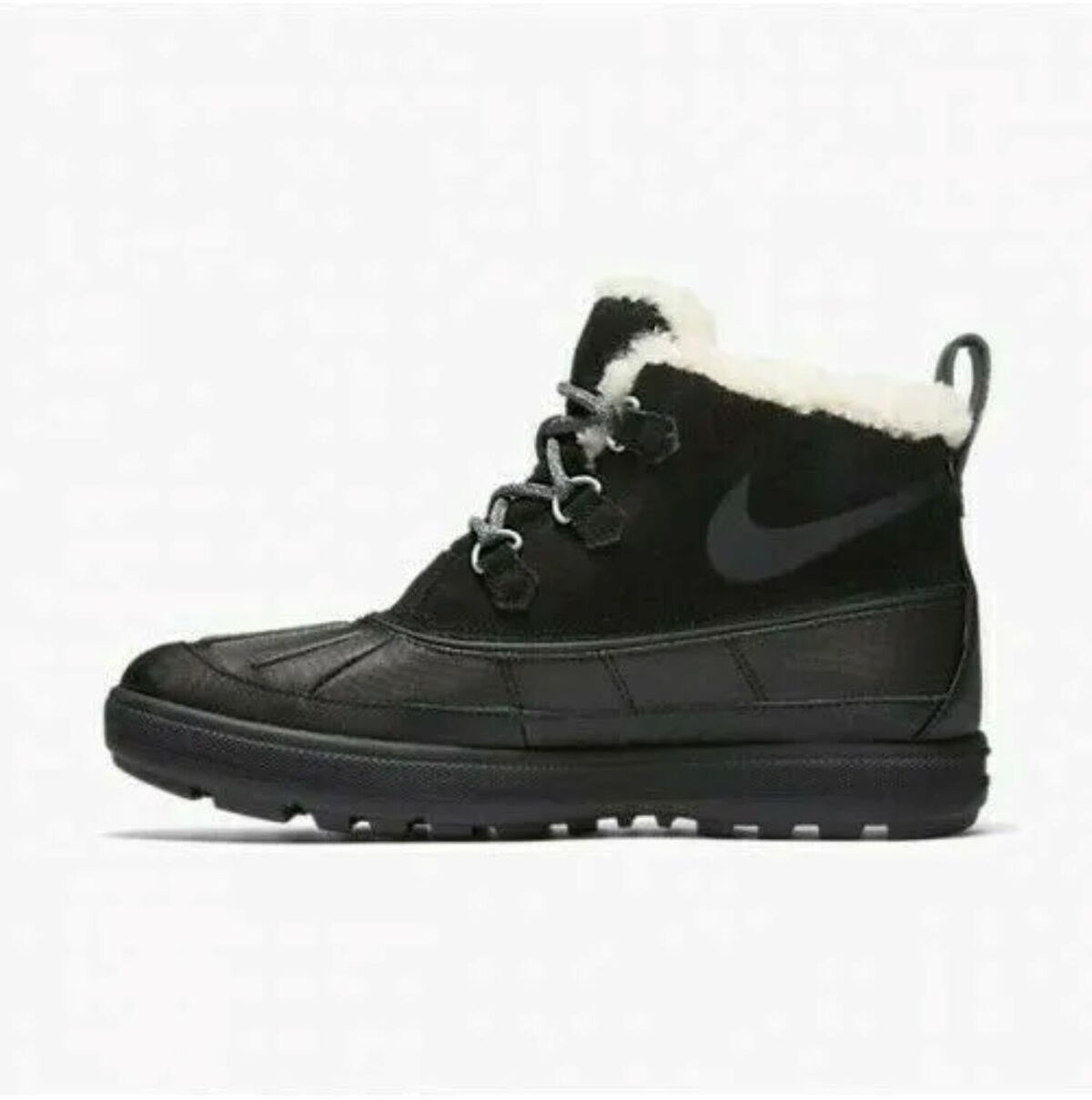 nike woodside chukka 2