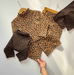 تصویر دخترانه/یقه اسکی/پلنگی - سایز۱:پهنا۲۶/بلندی۳۱/قد شلوار۵۰ / کرم 