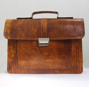 تصویر فروشگاه چرم لوک