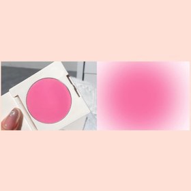 تصویر رژگونه کرمی 