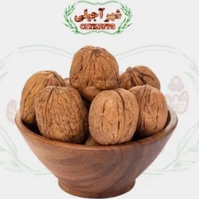 تصویر گردو با پوست خارجی 