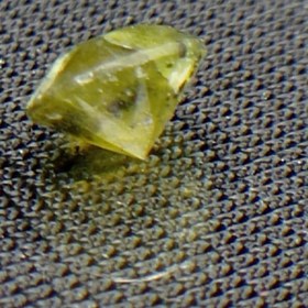 تصویر جواهر دمانتوئید D128 