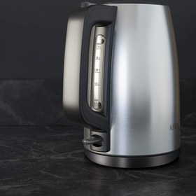 تصویر کتری برقی مارک آاگ AEG مدل K3-1-3st AEG brand electric kettle model K3-1-3st