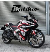 تصویر محافظ باک و برچسب مدل قرمز مشکی بی ام باجاج Motiker 