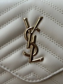 تصویر کیف باران 