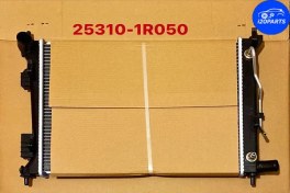 تصویر راهنمای خرید رادیاتور آب اصلی هیوندای i20 مدل جنیون ۲۰۱۵ 253101R050 