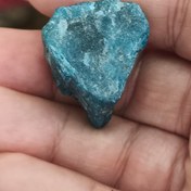 تصویر سنگ آپاتیت آبی تراش نخورده ۱۳گرم اصل طبیعی کلکسیونی 