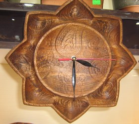 تصویر ساعت چوبی 