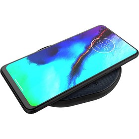 تصویر اسپیکر قابل حمل و شارژر بی‌سیم موتورولا به همراه میکروفون مدل Motorola ROKR 500 Motorola Bluetooth Speaker with Wireless Charging Pad - ROKR 500 with Microphone